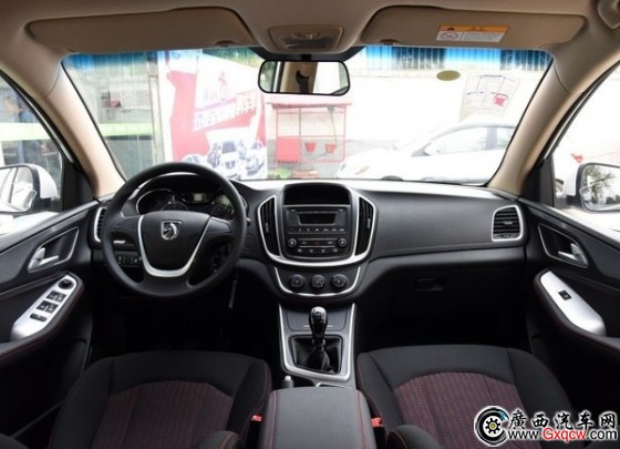 g֮x15fԪԃ(ni)Ʒ|(zh)SUV 